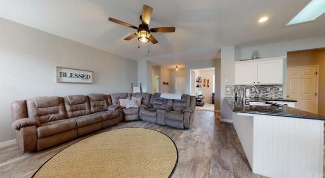 Photo of 710 Woodridge Ct, Lemoore, CA 93245