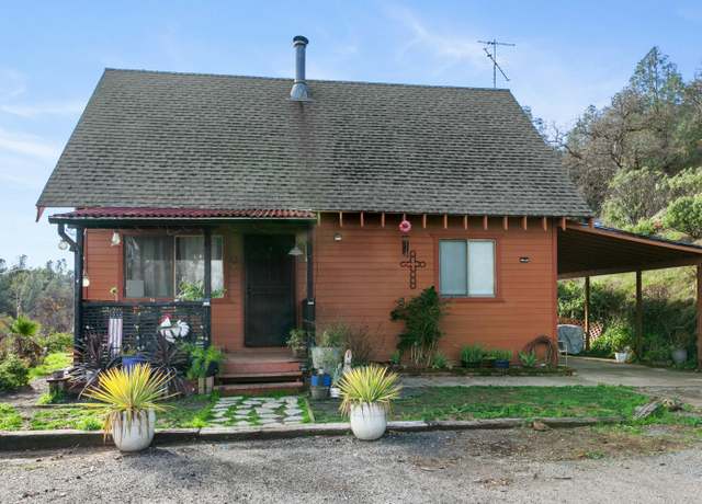 Property at 21895 W Elk Trl, Redding, CA 96003, 2 beds, 1.5 baths