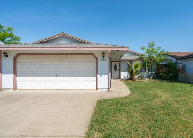Property at 3733 Capricorn Way, Redding, CA 96002, 3 beds, 2 baths