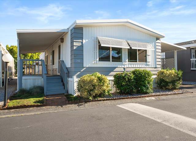 Property at 20350 Hole In 1 Dr, Redding, CA 96002, 2 beds, 2 baths