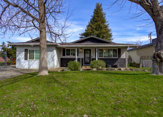 Property at 3825 Mercury Dr, Redding, CA 96002, 4 beds, 2 baths