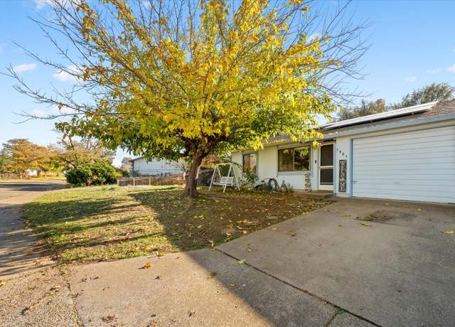 Property at 1961 Spruce Cir, Anderson, CA 96007, 2 beds, 1 bath