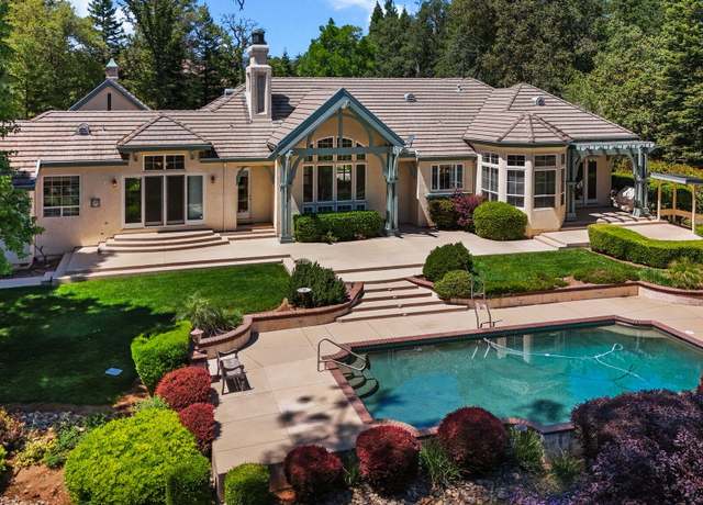 Property at 13365 Tierra Heights Rd, Redding, CA 96003, 4 beds, 3.5 baths