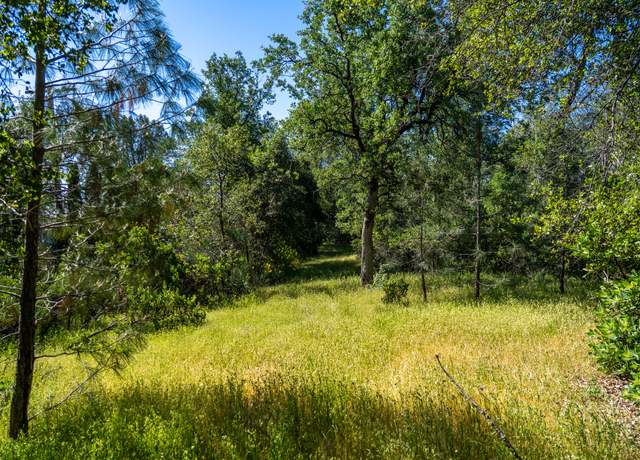 Property at 3280 Cowgill Ln, Redding, CA 96003