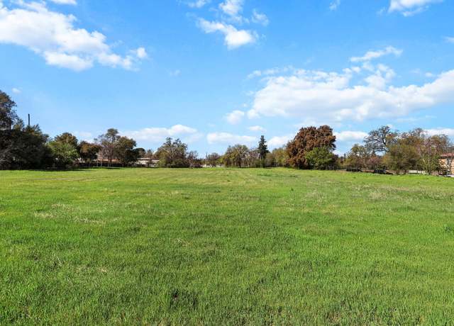 Property at 425 S Jackson St, Red Bluff, CA 96080