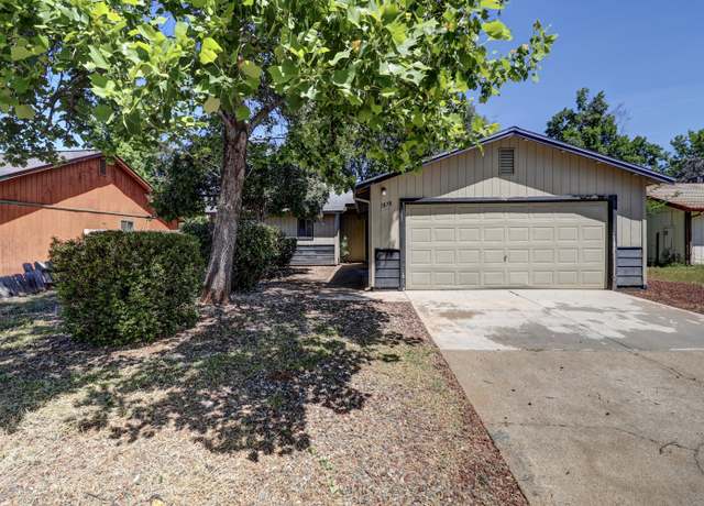 Property at 1878 Galaxy Way, Redding, CA 96002, 3 beds, 2 baths