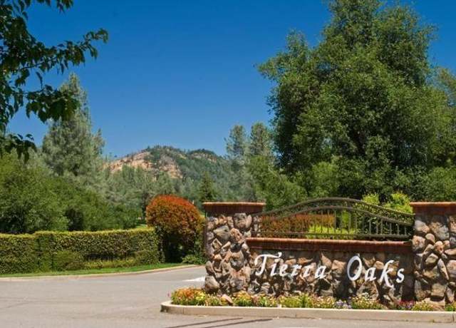 Property at 19415 Palermo Ct, Redding, CA 96003