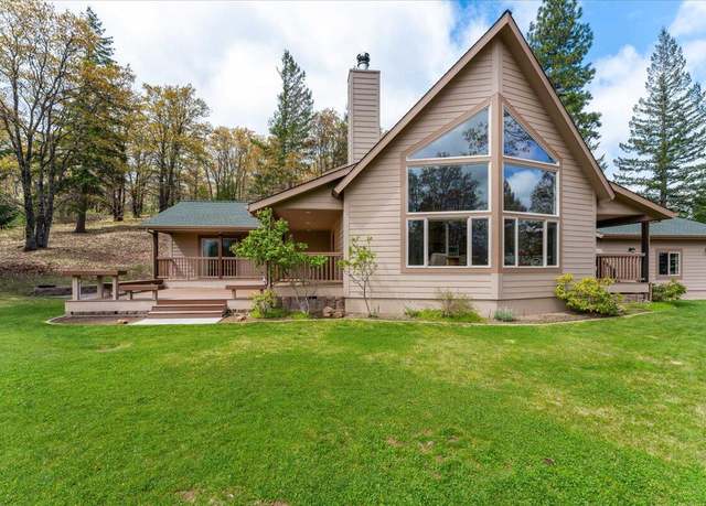 Property at 2020 Fern Ln, Weed, CA 96094, 3 beds, 3 baths