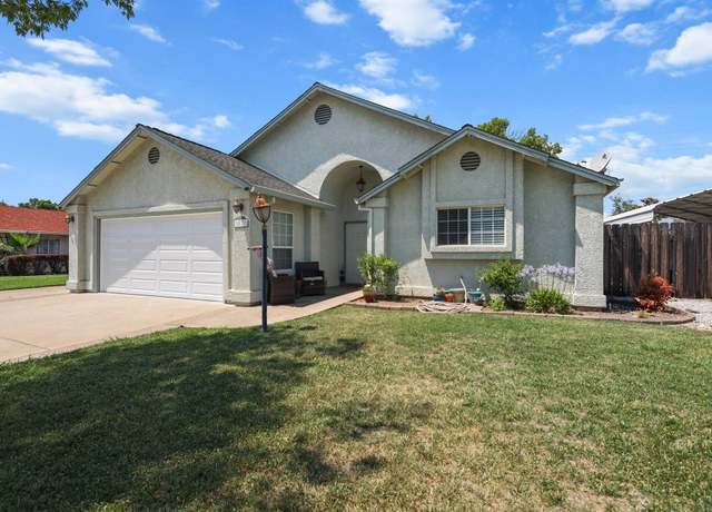 Property at 1870 Trumpet Dr, Redding, CA 96003, 3 beds, 2 baths