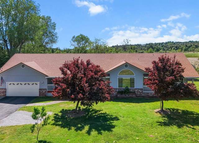 Property at 1431 3rd St, Anderson, CA 96007, 3 beds, 2 baths