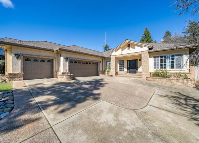 Property at 6116 Brassie Way, Redding, CA 96003, 3 beds, 2.5 baths