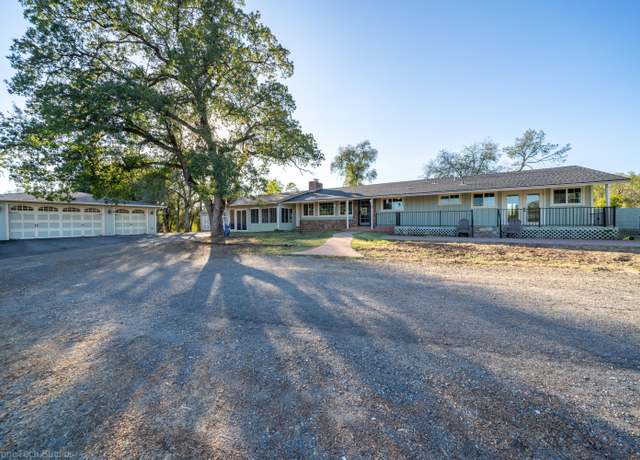Property at 18209 Knoll Ln, Redding, CA 96003, 3 beds, 3 baths