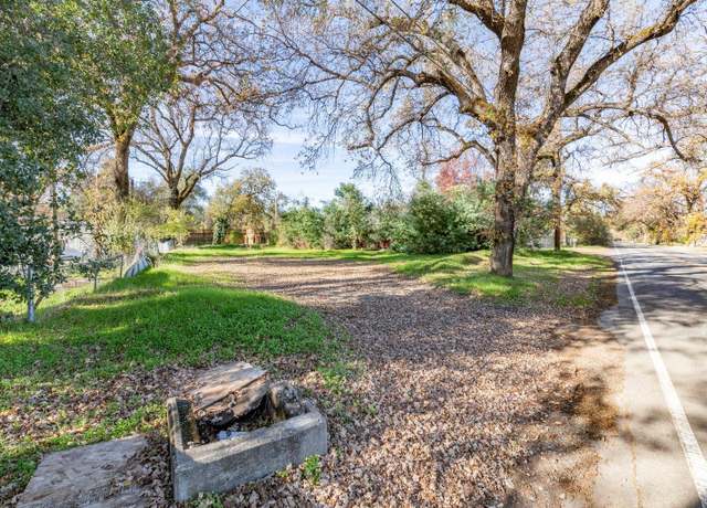 Property at 5750 Cedars Rd, Redding, CA 96001