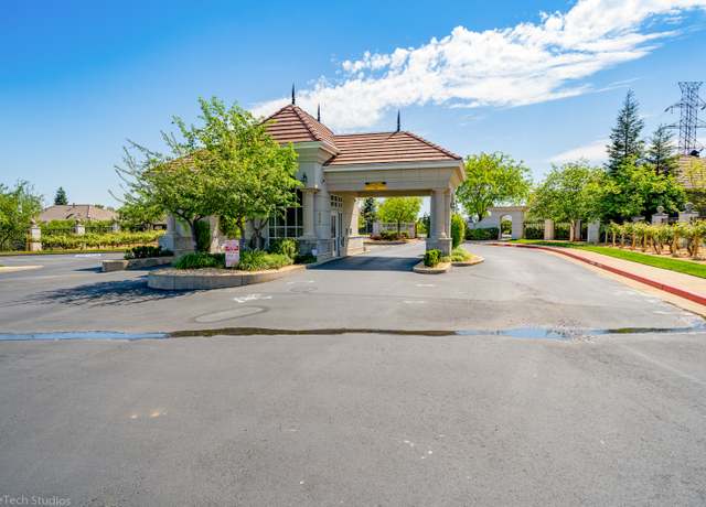 Property at 815 Santa Cruz Dr, Redding, CA 96003