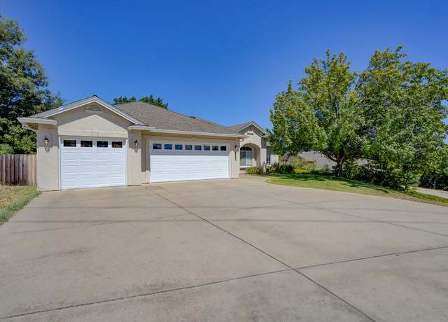 Property at 4692 Corita Pl, Redding, CA 96001, 3 beds, 2 baths