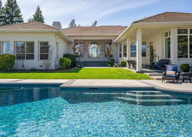 Property at 15888 El Camino Robles Rd, Redding, CA 96001, 4 beds, 3.5 baths