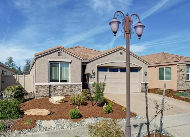 Property at 6158 Lucca Trl, Redding, CA 96003, 3 beds, 2 baths