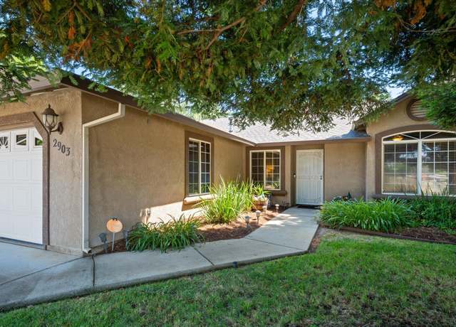 Property at 2903 Newbury Ln, Redding, CA 96002, 3 beds, 2 baths