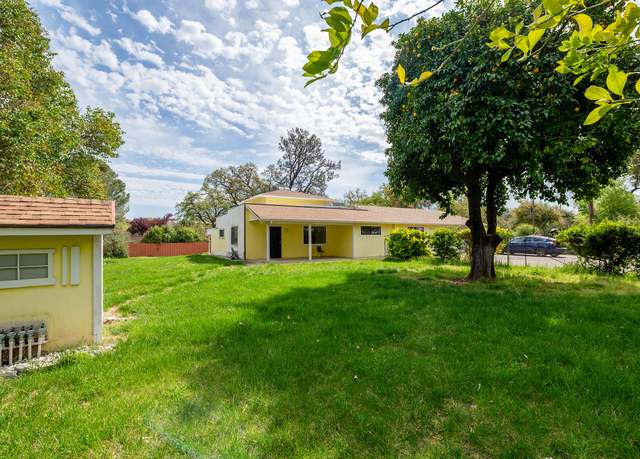 Property at 2855 Henderson Rd, Redding, CA 96002, 5 beds, 2 baths