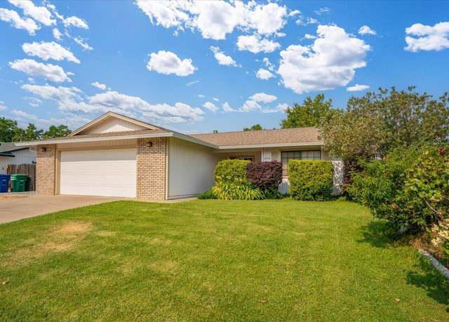 Property at 3118 Seminole Dr, Redding, CA 96001, 3 beds, 2 baths