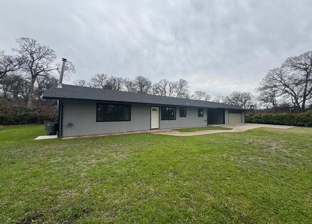 Property at 16800 Matlock Loop Rd, Cottonwood, CA 96022, 2 beds, 1.5 baths