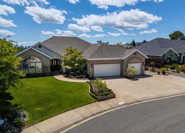 Property at 2266 Everest Dr, Redding, CA 96001, 4 beds, 2 baths