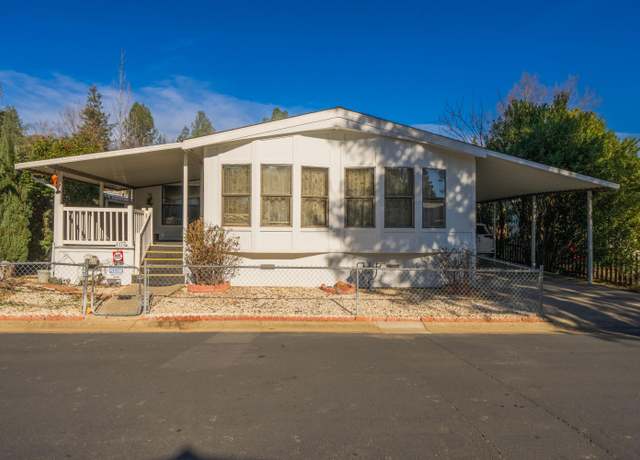 Property at 4518 Chippewa Ln, Redding, CA 96003, 2 beds, 2 baths