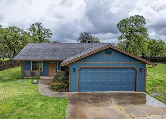 Property at 1415 Vigil Ct, Redding, CA 96003, 3 beds, 2 baths