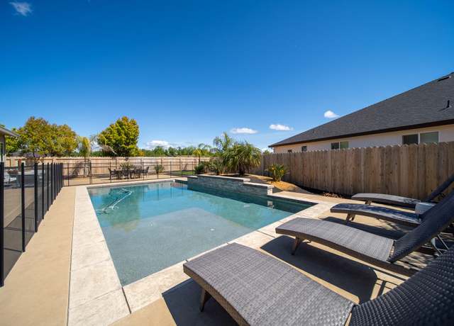 Property at 819 Bellagio Terrace Ter, Redding, CA 96003, 4 beds, 3.5 baths