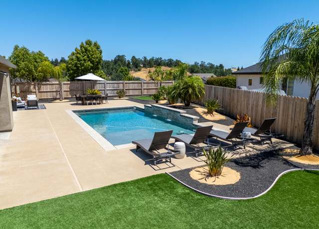 Property at 819 Bellagio Terrace Ter, Redding, CA 96003, 4 beds, 3.5 baths