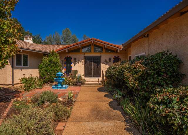 Property at 5373 Rancho Vista Way, Redding, CA 96002, 3 beds, 3 baths