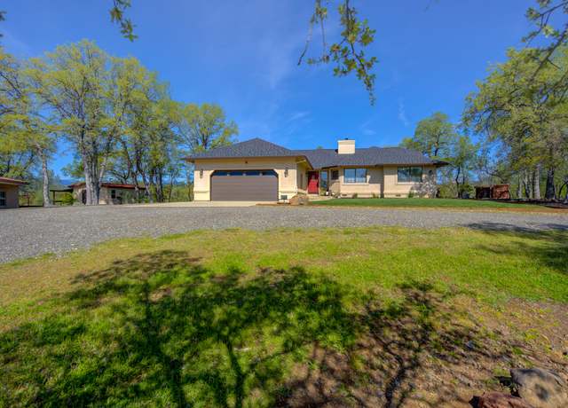 Property at 13416 Luna Dr, Redding, CA 96003, 3 beds, 2 baths