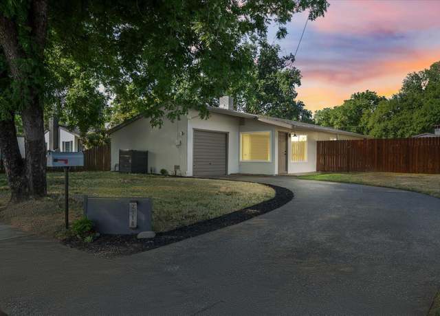 Property at 2118 Park Marina Dr, Redding, CA 96001, 3 beds, 1 bath