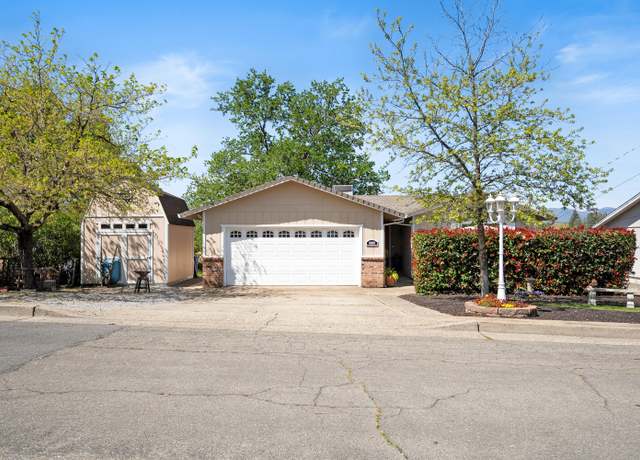 Property at 4660 Memory Ln, Redding, CA 96001, 3 beds, 2 baths