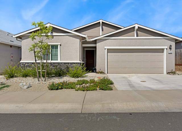 Property at 2764 Austere Ave, Redding, CA 96003, 4 beds, 2 baths