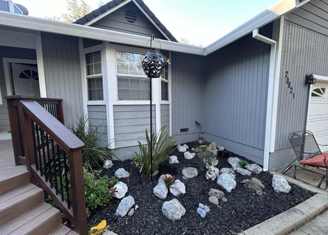 Property at 20621 Chipeta Way, Redding, CA 96003, 3 beds, 2 baths