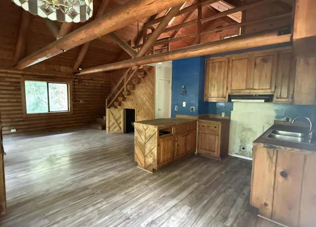 Property at 91 Gilzean Rd, Junction City, CA 96048, 2 beds, 1.5 baths