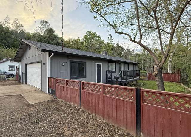 Property at 2098 El Reno Ln, Redding, CA 96001, 3 beds, 2 baths