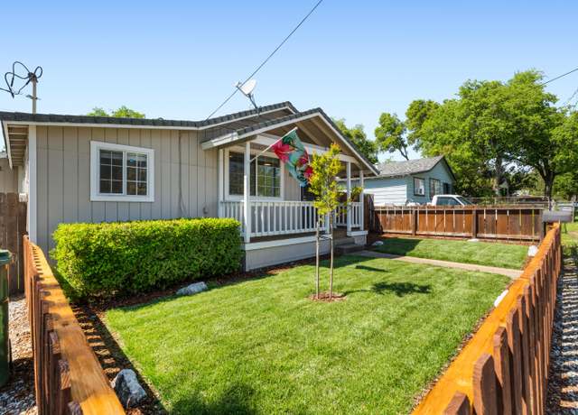 Property at 3236 Veda St, Redding, CA 96001, 2 beds, 2 baths