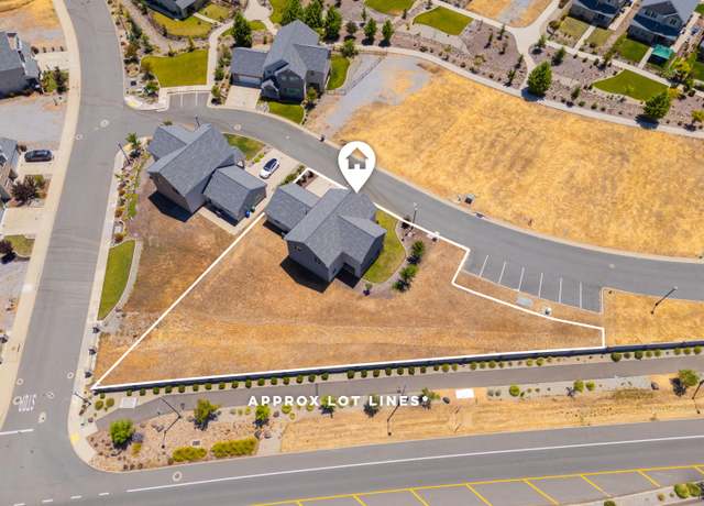 Property at 6648 Bandito Dr, Redding, CA 96003, 3 beds, 2.5 baths