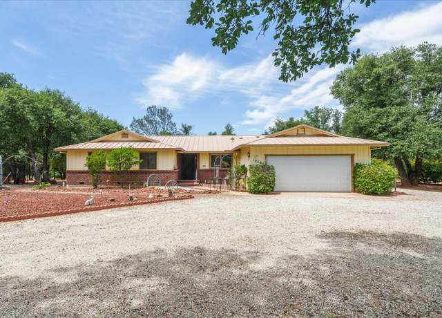 Property at 10390 October Ln, Redding, CA 96003, 3 beds, 3 baths