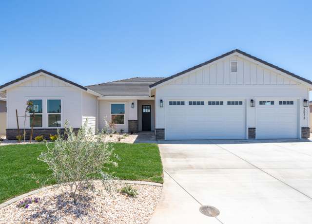 Property at 3092 Spencer Trl, Redding, CA 96002, 5 beds, 3 baths