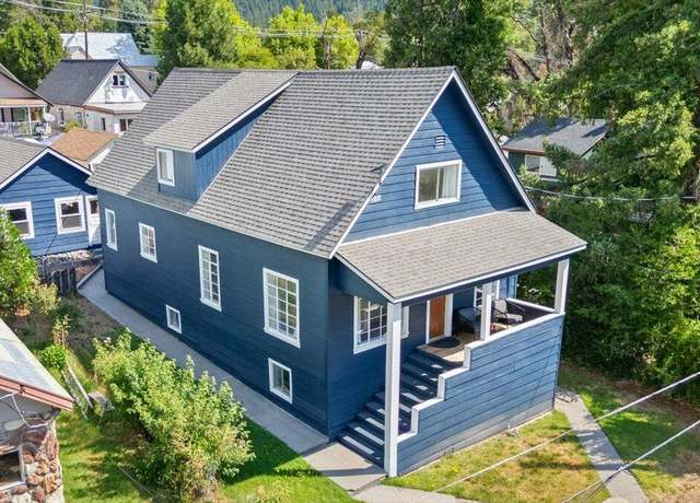 Property at 4205 Wood St, Dunsmuir, CA 96025, 3 beds, 2 baths