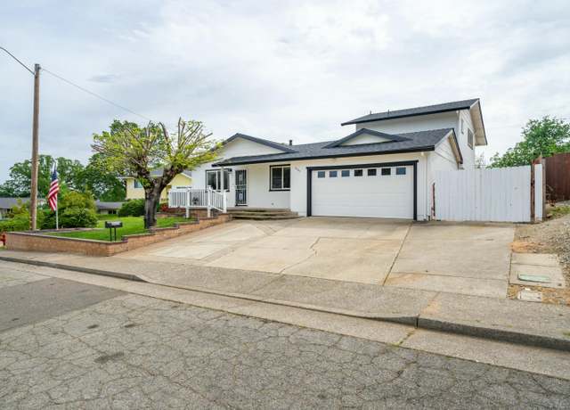 Property at 3525 Elizabeth Way, Redding, CA 96001, 4 beds, 3 baths