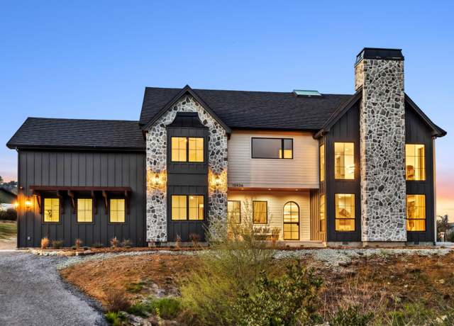 Property at 15936 Cindee Ln, Redding, CA 96001, 5 beds, 3.5 baths