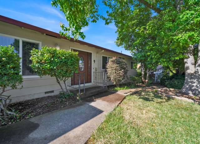 Property at 1283 Denton Way, Redding, CA 96002, 4 beds, 3 baths
