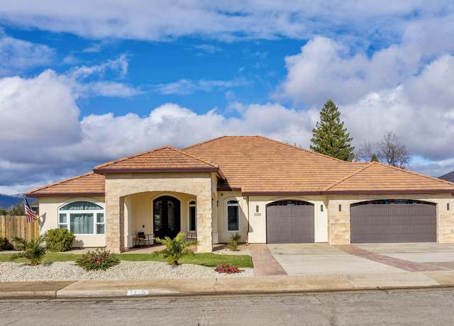 Property at 3720 Sunflower Dr, Redding, CA 96001, 4 beds, 3 baths