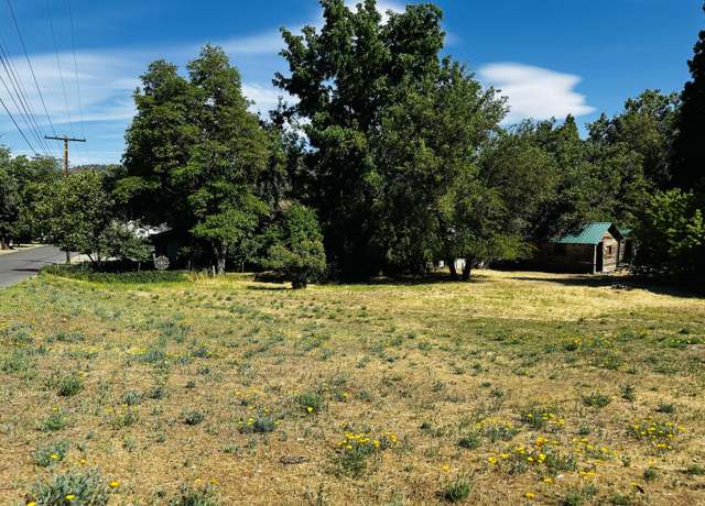 Property at 106 N West St, Yreka, CA 96097, 1 bed, 1 bath