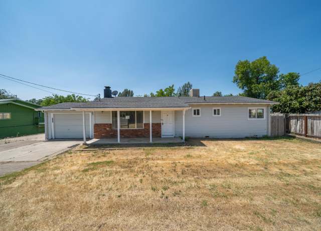 Property at 852 Lake Blvd, Redding, CA 96003, 3 beds, 2 baths