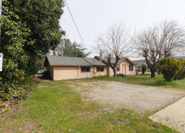 Property at 1740 Dana Dr, Redding, CA 96003, 3 beds, 1 bath